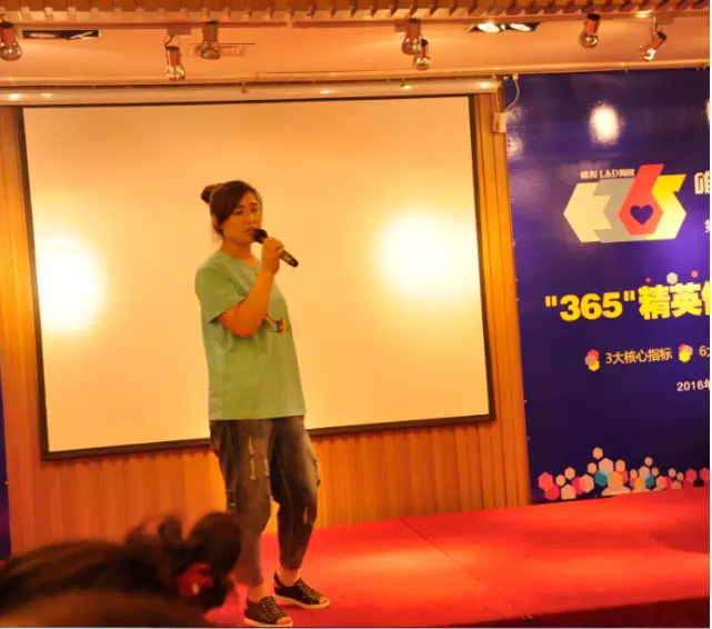 1481355301995669.png blob.png