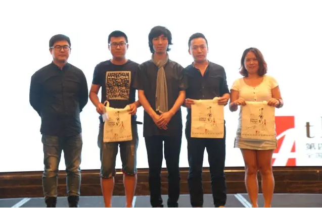 1481355717643669.png blob.png