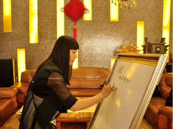 1481600673416031.png blob.png