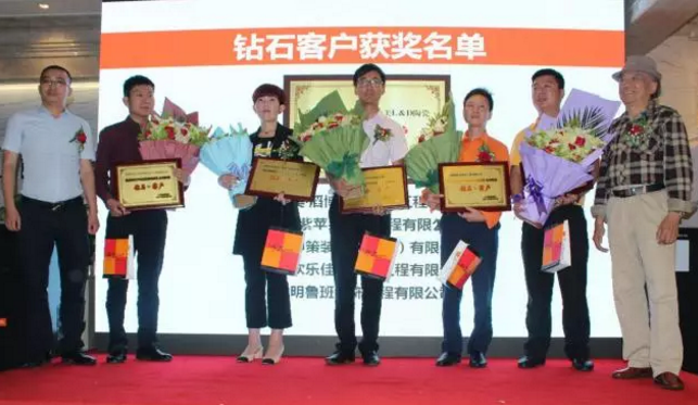 1506396840960985.png blob.png